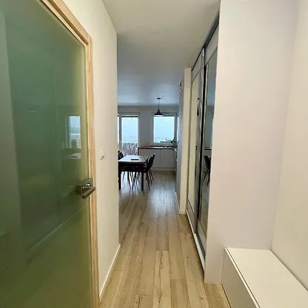 Appartamento Przytulna Close To The Airport And Pkm