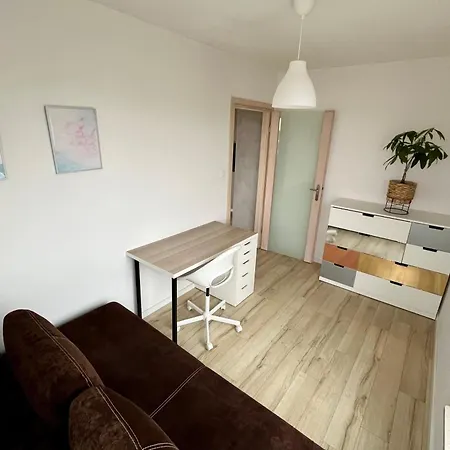 Διαμέρισμα Przytulna Close To The Airport And Pkm *