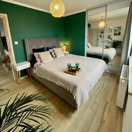 Przytulna Close To The Airport And Pkm Apartment Gdansk